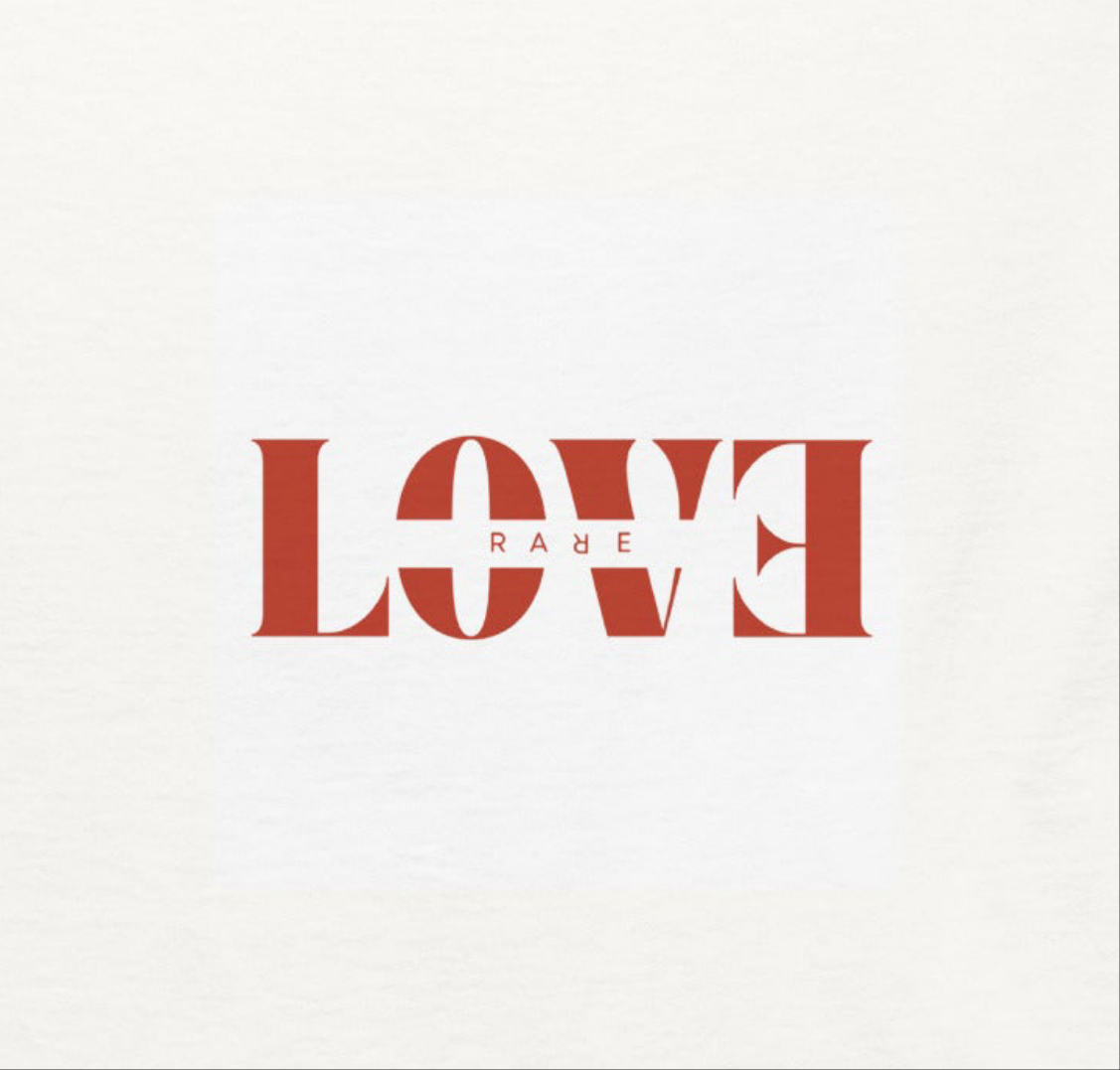 WOMEN'S LOVE RARE WHITE TEE